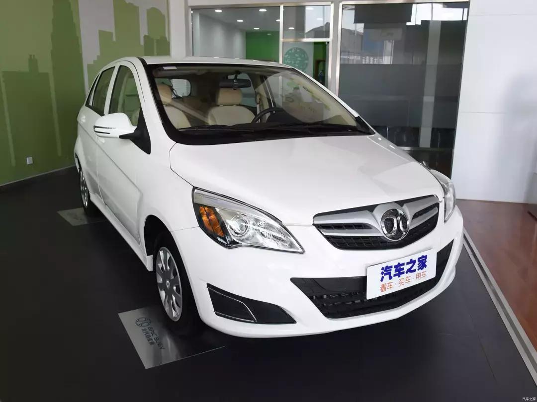 同一车型纯电汽车和燃油汽车价格,25万的电动车和15万的燃油车比较