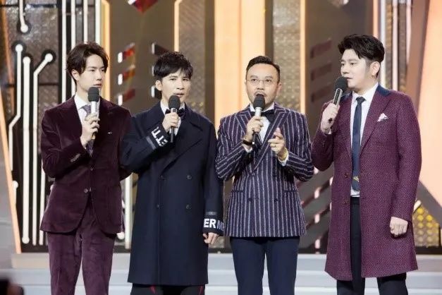 天天向上所有主持人以及离开原因,天天向上天天兄弟集体哭哪期