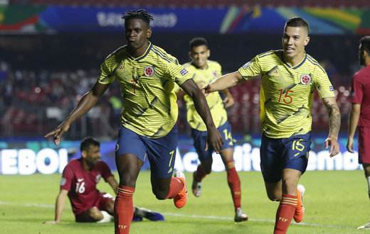 梅西千场数据碾压c罗,梅西17次击败c罗