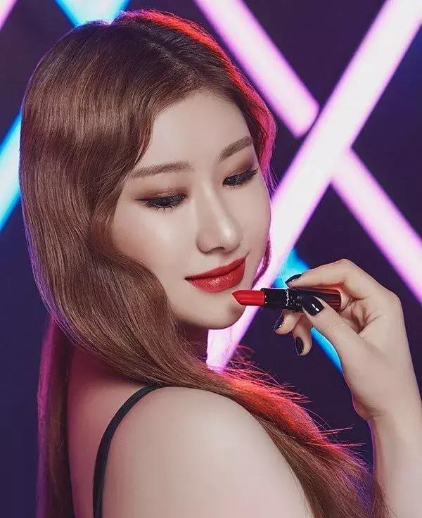 M.A.C又双叒出新色号了!不抢又要断货了