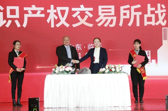 金戈铁马闻征鼓的下一句,金戈铁马闻征鼓只争朝夕启新程