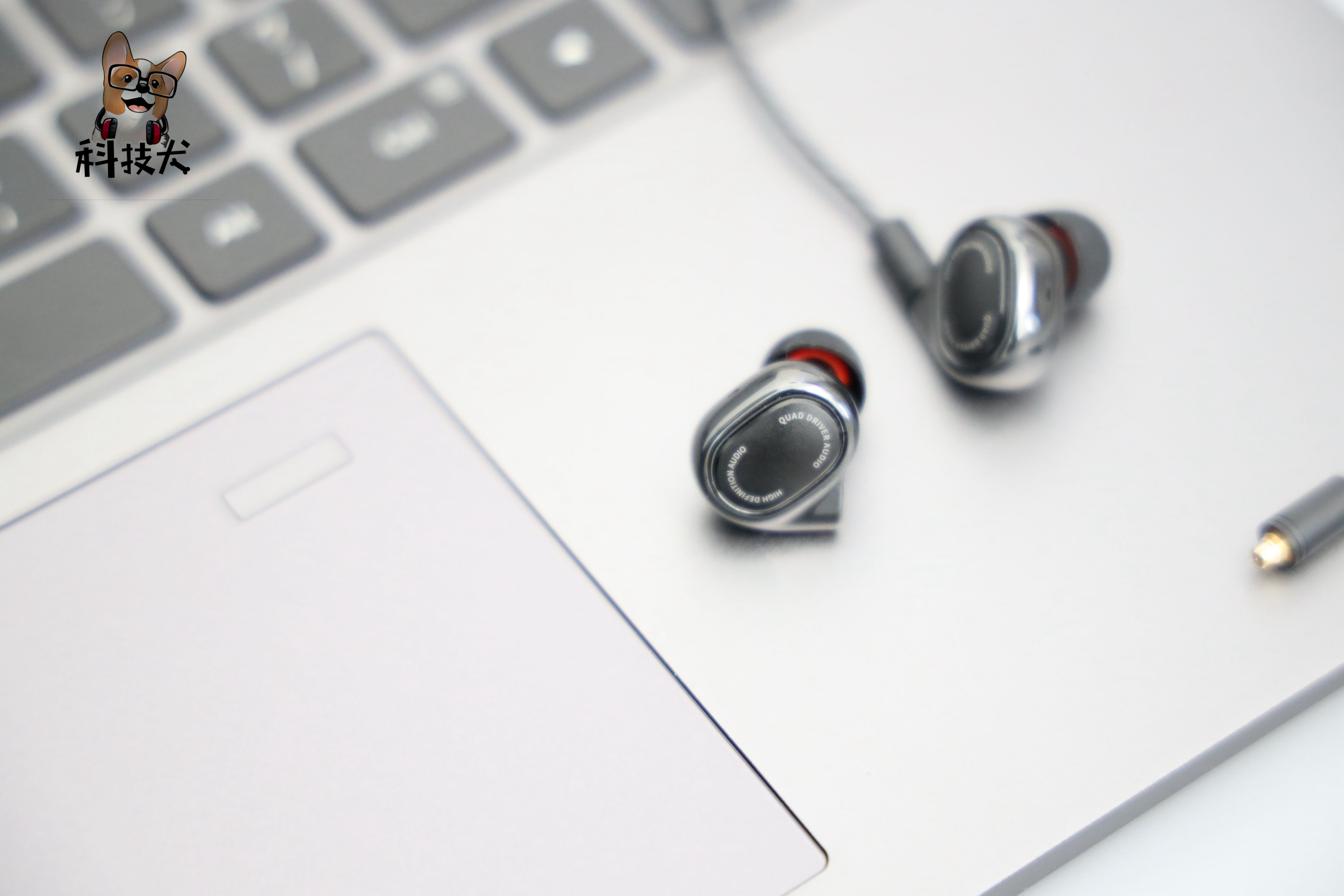 小米耳机单动圈和双动圈区别,小米圈铁4单元耳机舒适性