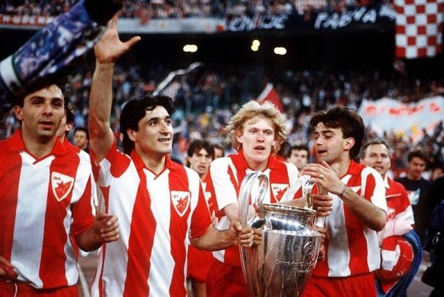 世界足坛十大最强阵容,天下足球十大梦幻三人组