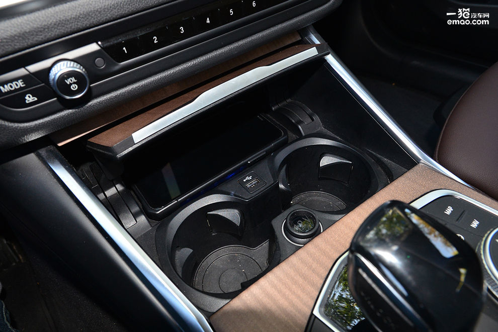 2020宝马325li首发版和现在的区别,宝马325li加装曜夜套件