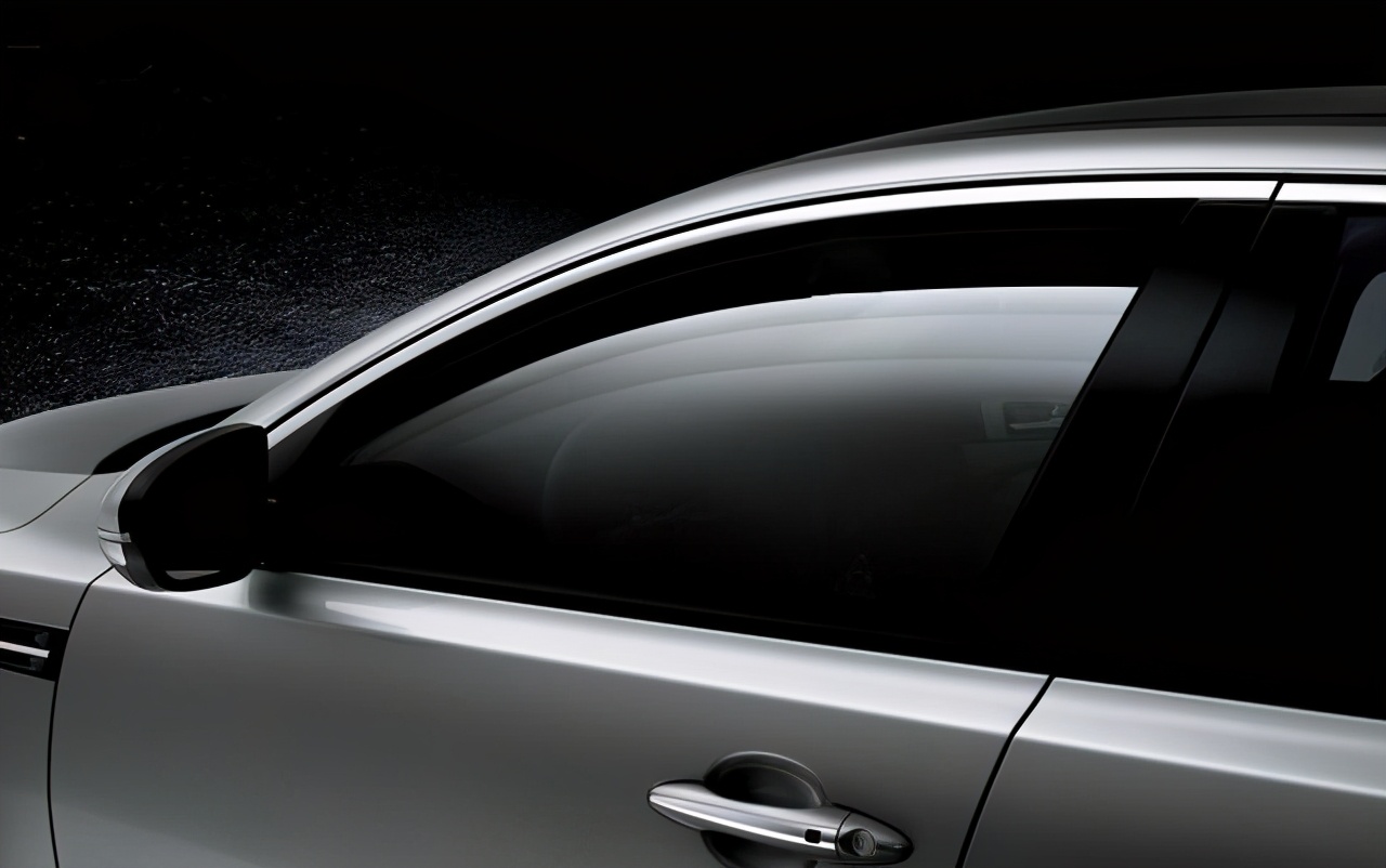 欧帕斯汽车贴膜隔热膜,买汽车贴膜怎么挑选