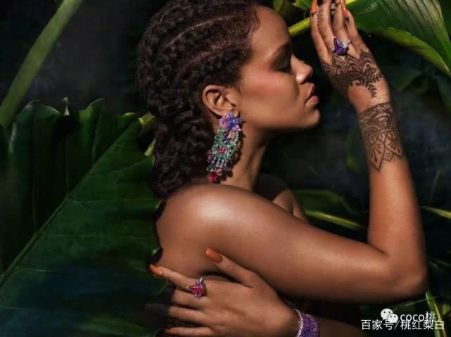 佩服！狂赚41亿成为全世界最富有的女歌手，蕾哈娜掘金手段一流