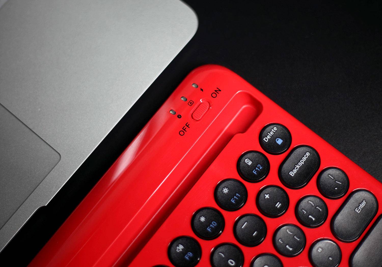 航世bow蓝牙键盘失灵,平板电脑键盘测评