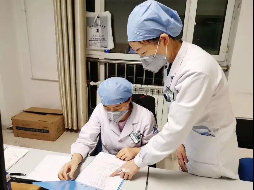 疫情面前，如果你熬不下去了，请看看他们…...