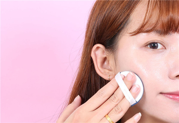 夏季如何底妆不搓泥,夏季护肤防晒粉底步骤