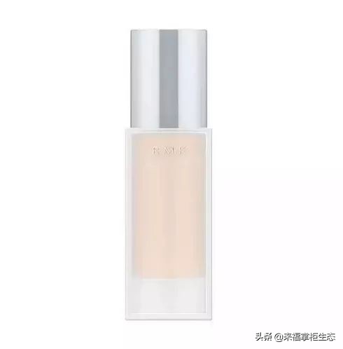 什么牌子的粉底液夏天用都不脱妆,夏天粉底液怎么不脱妆