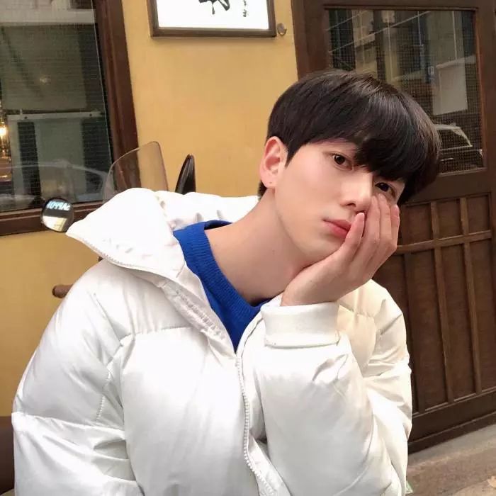 男生头像帅气冷酷霸气漫画图片,帅气头像男生霸气冷酷配上机车