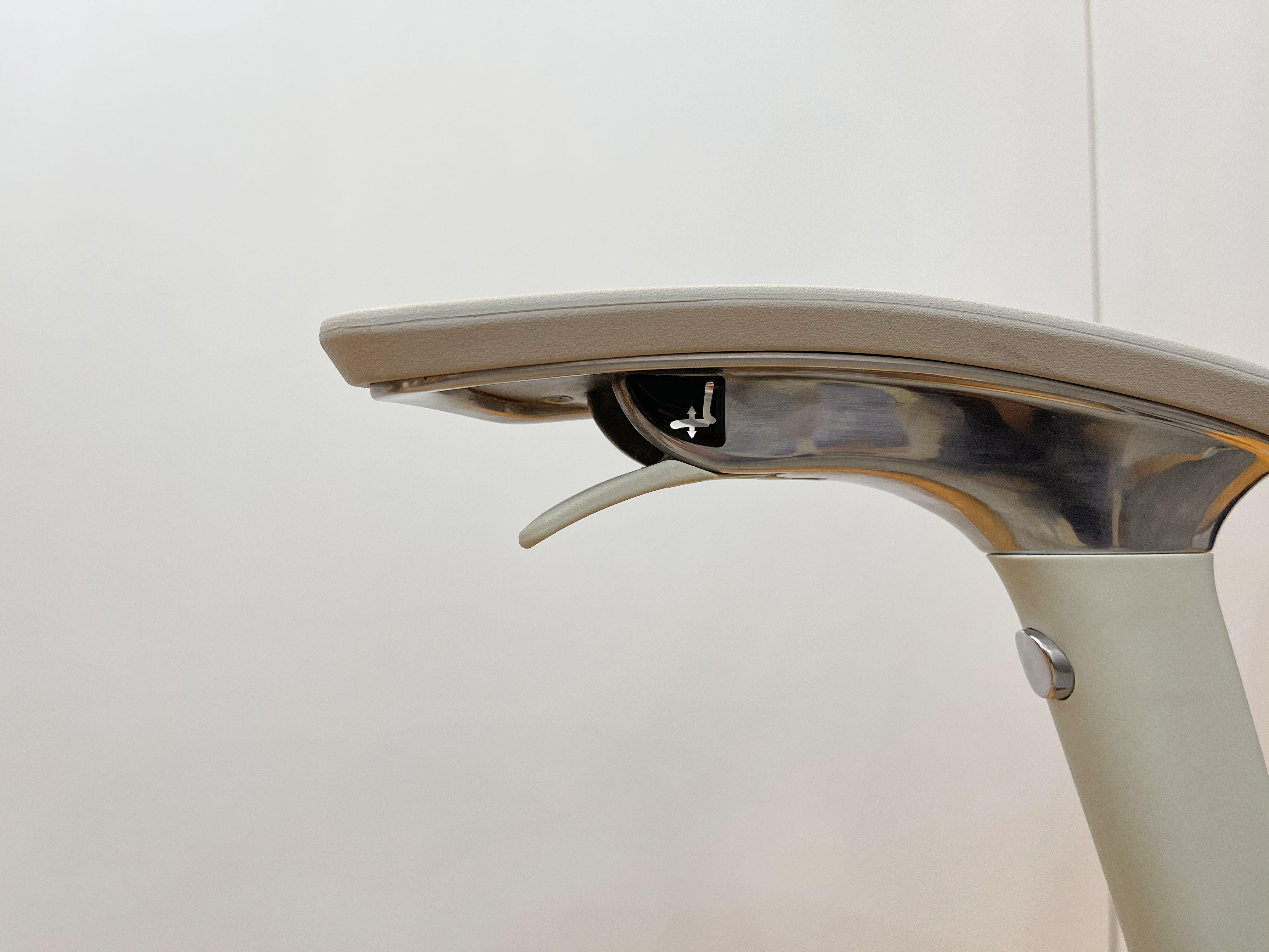 入门款人体工学椅测评,小蛮腰人体工学椅评测