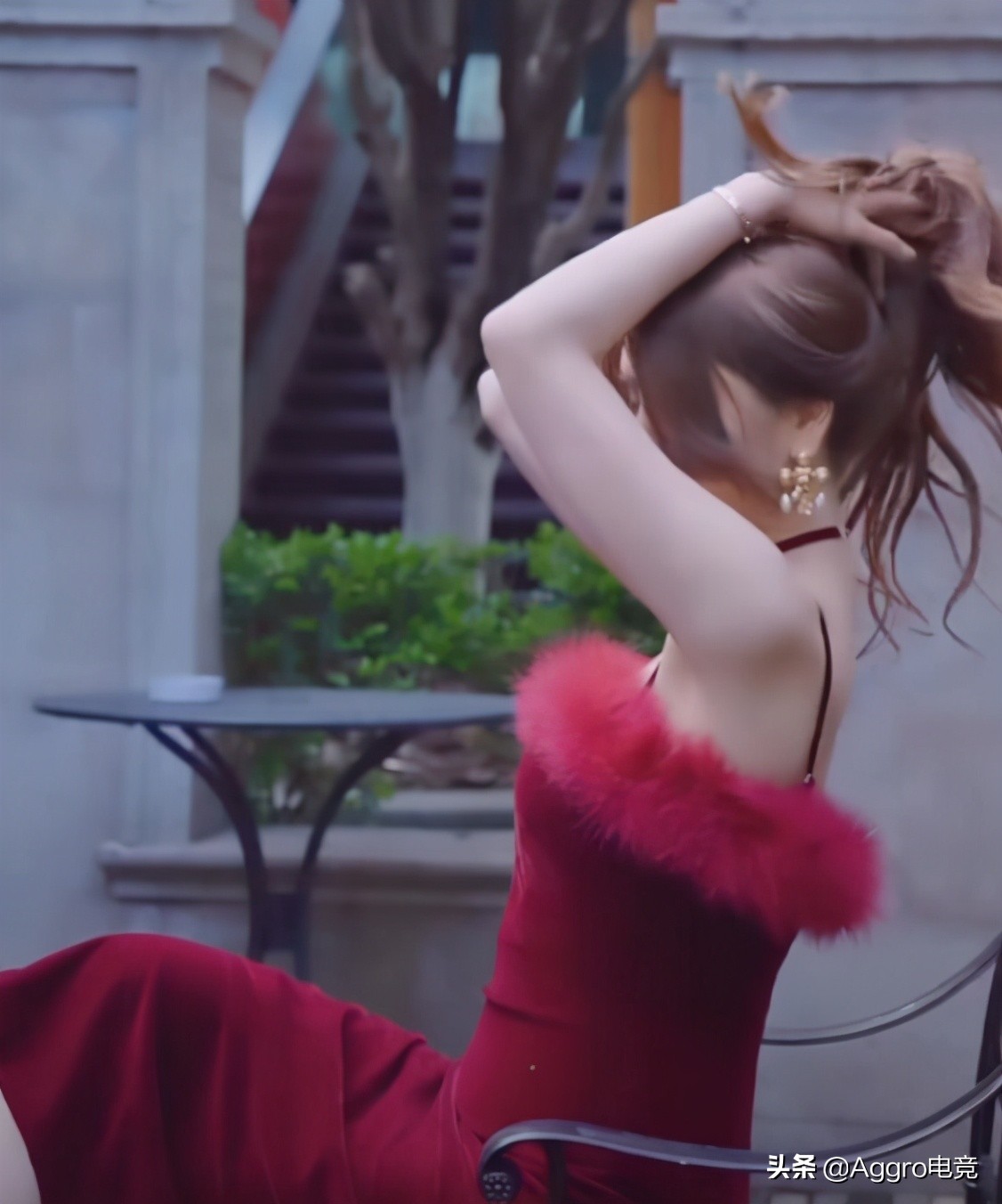 张琪格又被吐槽了，新视频滤镜严重空间扭曲，被称为斗尊强者