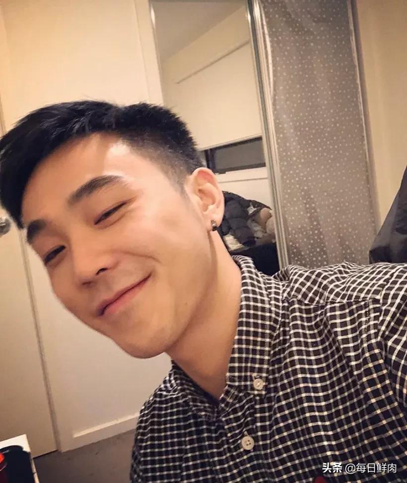 留学澳洲的肌肉天菜，你肯定也用他照片当过头像！