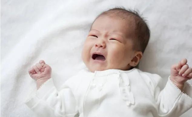 宝宝烧退了红疹消失是怎么回事,八个月宝宝烧退了出疹子了怎么办