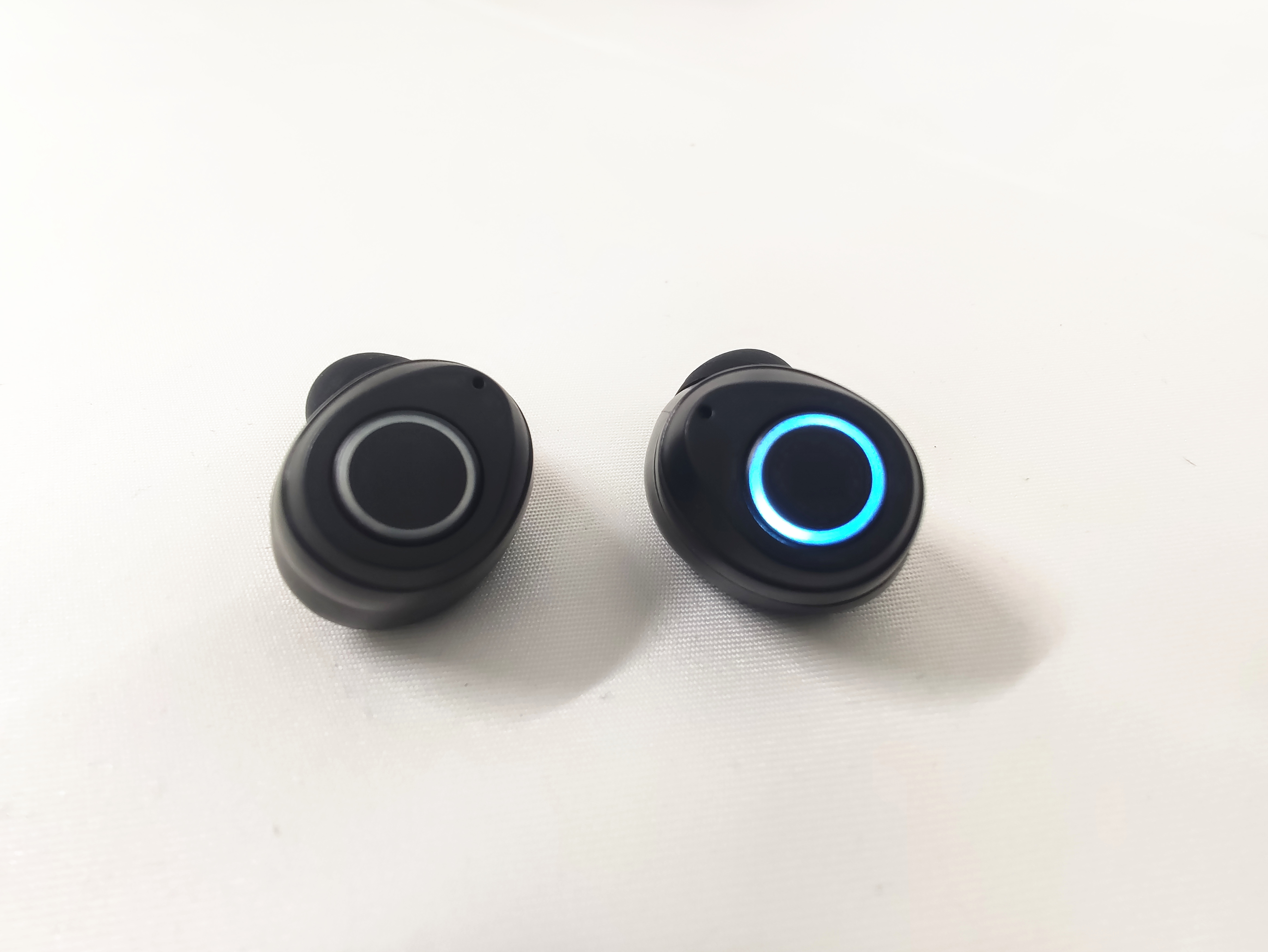 蓝牙耳机立体音和环绕音哪个好,立体环绕重低音不入耳耳机