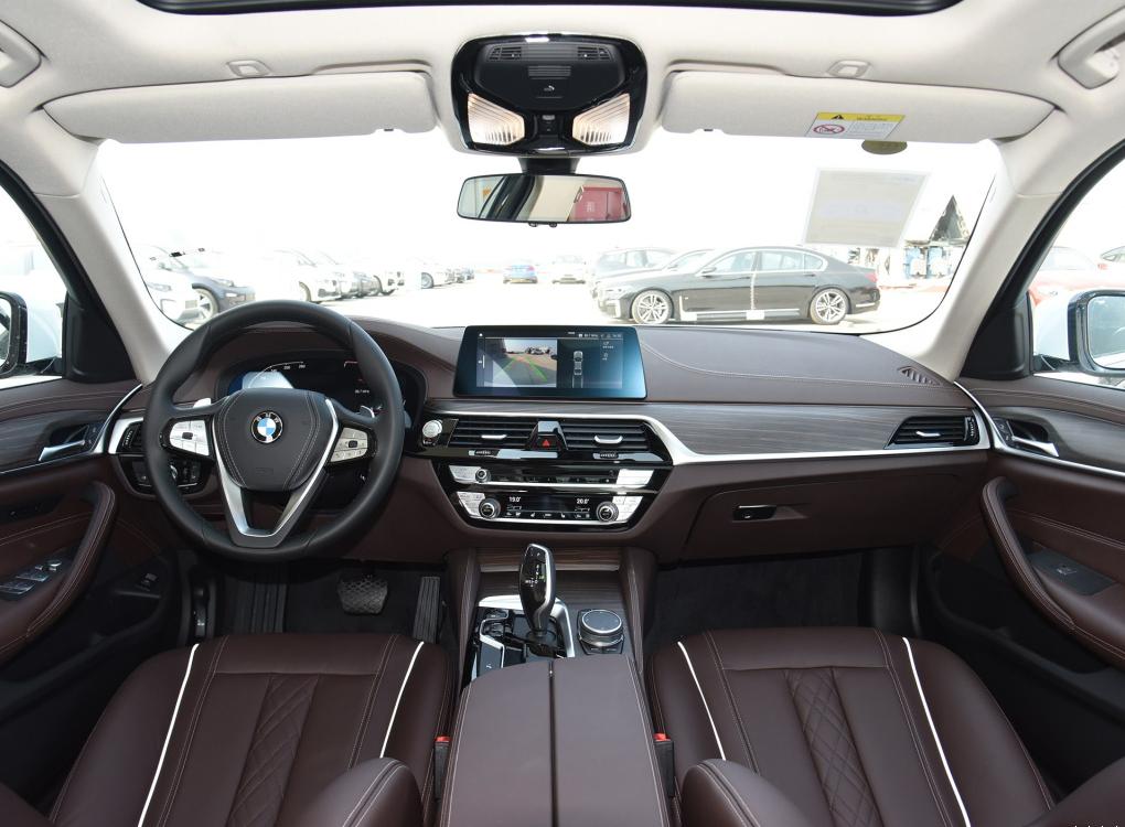 宝马5系近年全部车型,这一代宝马5系值得买吗