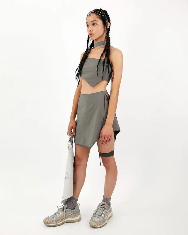 穿jk的女生不容易,穿jk的女孩是不是很难追