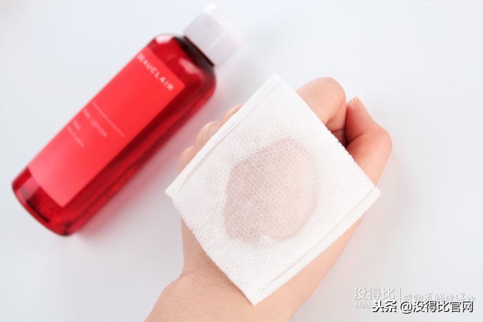 毛孔粗大补水的哪个精华比较好,收缩毛孔的补水推荐哪款