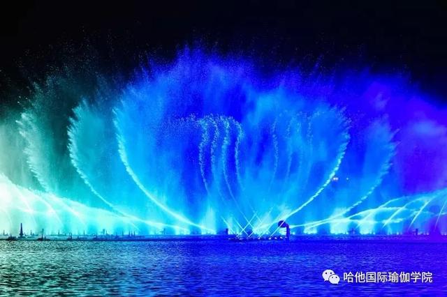 11月不负秋光不负卿恒大嘉丽泽养生谷百人户外瑜伽