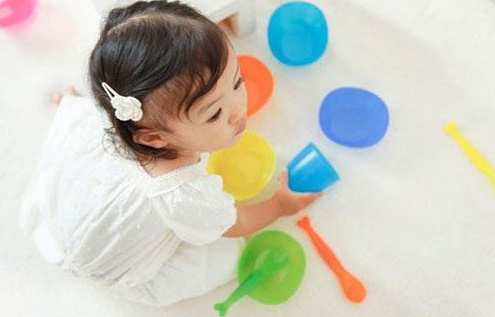 家庭如何干预有自闭症倾向的孩子,一岁半宝宝有自闭症倾向如何干预