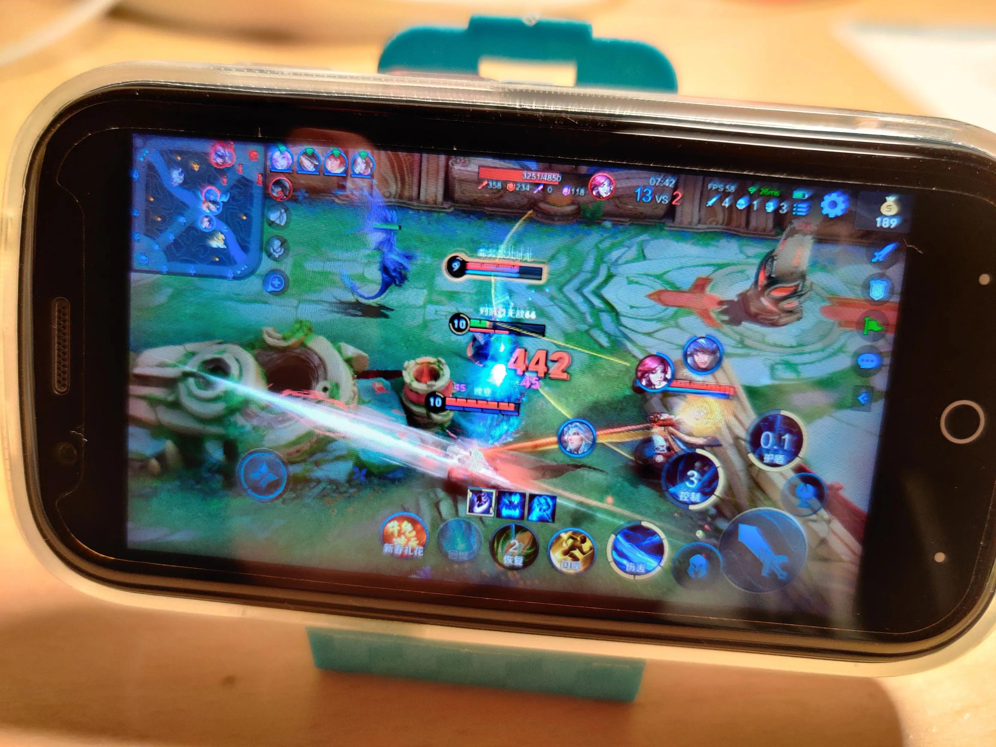 强劲性能，极致纤巧---世界最小Android智能机UnihertzJelly2评测