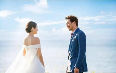 杨烁媳妇和罗晋是同学吗,我最爱的女人们罗晋给杨烁送东西