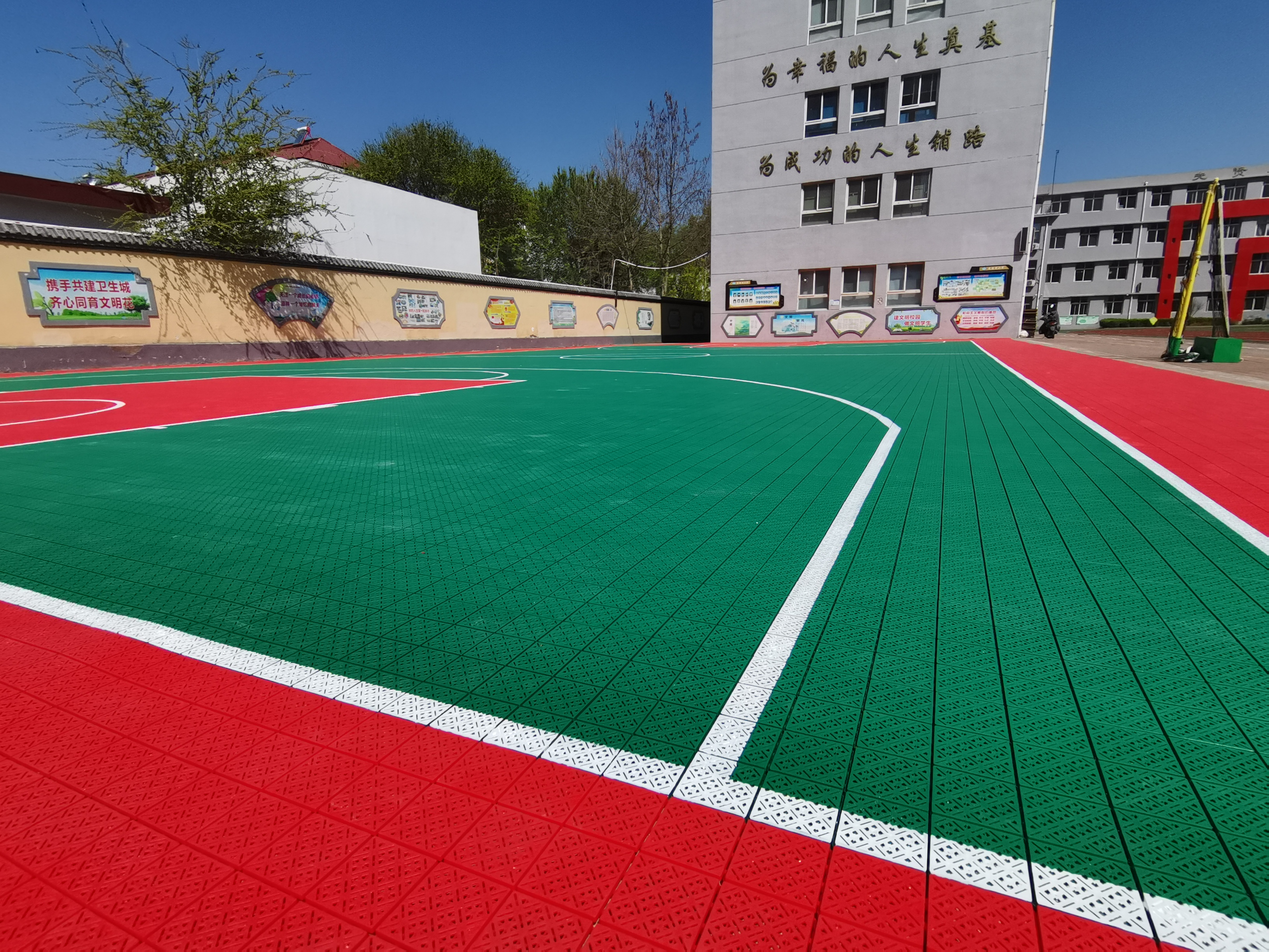 篮球场悬浮地板多少钱一平,四川球场悬浮地板篮球场