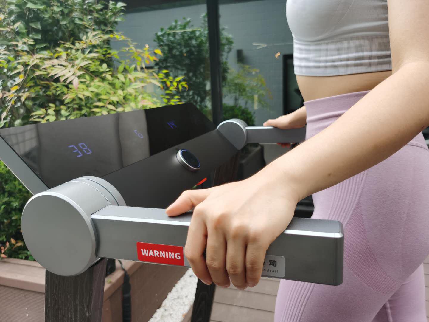 莫比折叠跑步机缺点,跑步机全折叠和半折叠