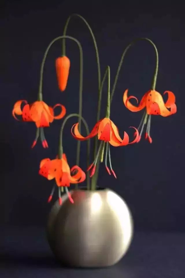 银杏叶手工花贴画幼儿园简单,彩色皱纹纸怎么做手工花幼儿园