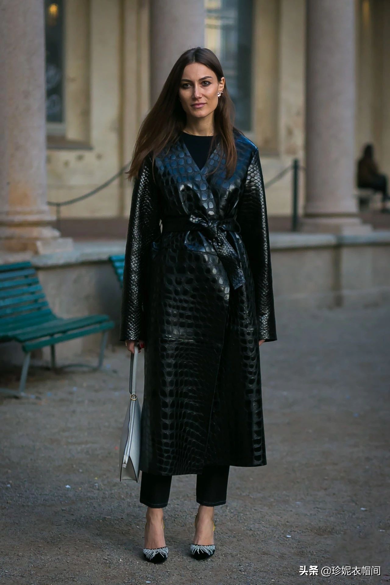 带你走上时尚前沿,鳄鱼皮纹如何穿搭