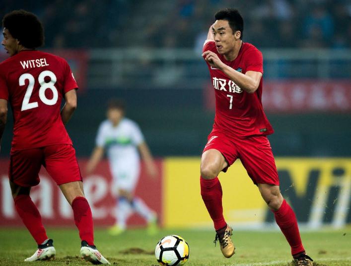 足球运动员为什么要进液氮冷冻舱,运动员为什么要进100多度的冷冻箱