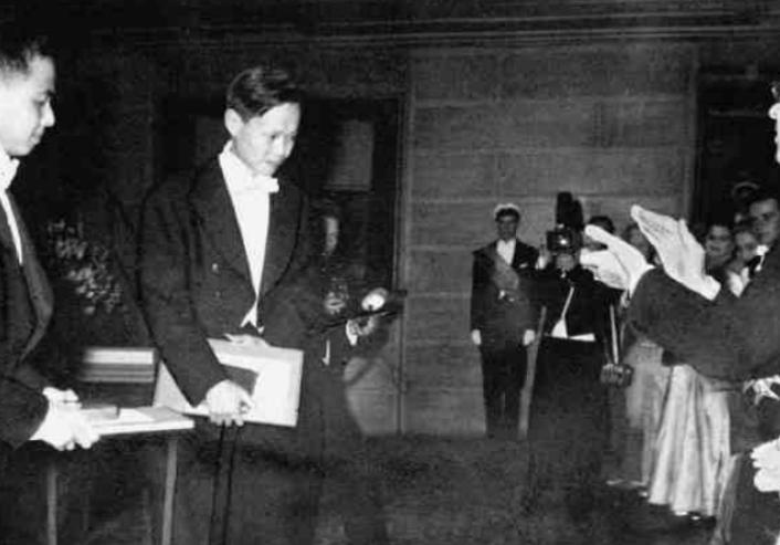 杨振宁与翁帆的现在婚姻状况如何,杨振宁与翁帆如今的婚姻状态如何