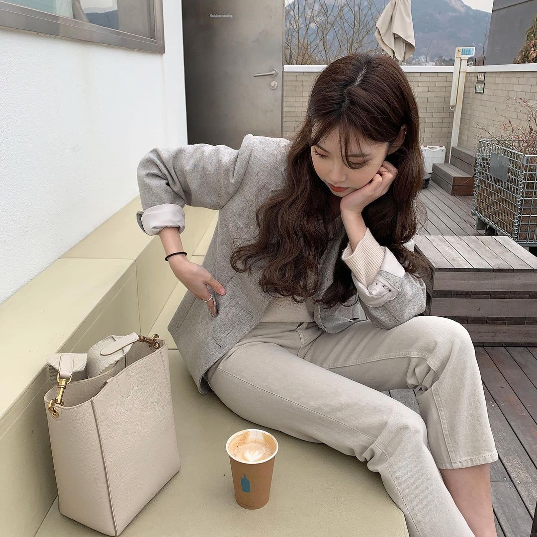 韩式减龄蓬松烫中短发羊毛卷,法式烫中短发羊毛卷