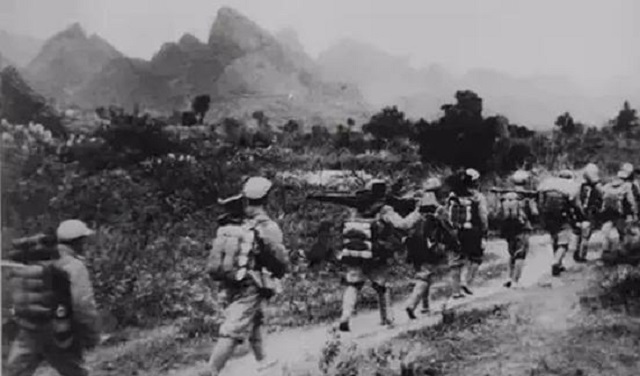 1939年*荣臻聂**带领队伍来到野三坡，村民：你们是反清复明的队伍吗