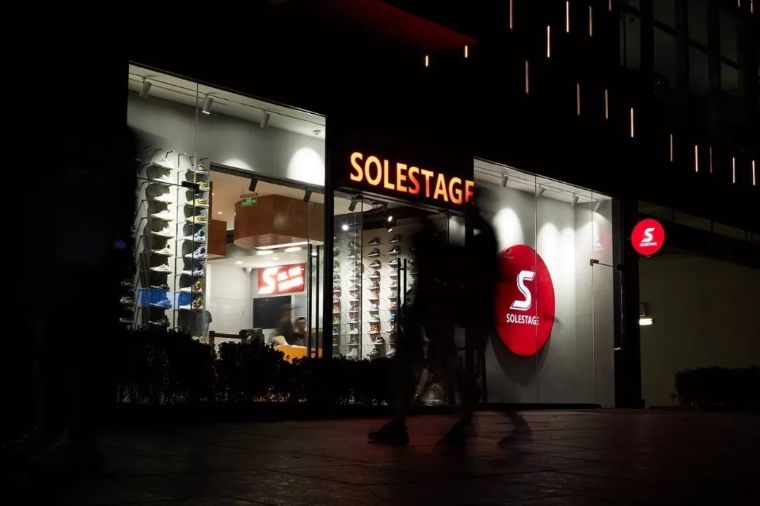 专柜随便买鞋,实体店买鞋探店