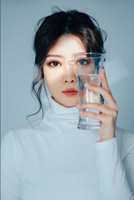 摄影技巧：零基础用ps给照片画“彩妆”