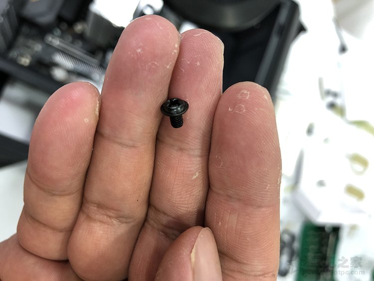 自己组装电脑主机步骤图解,组装电脑自己怎么组装