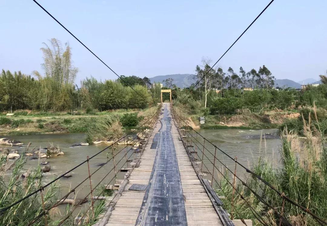 越过山丘才发现它如此优秀,越过山丘发现一无所有