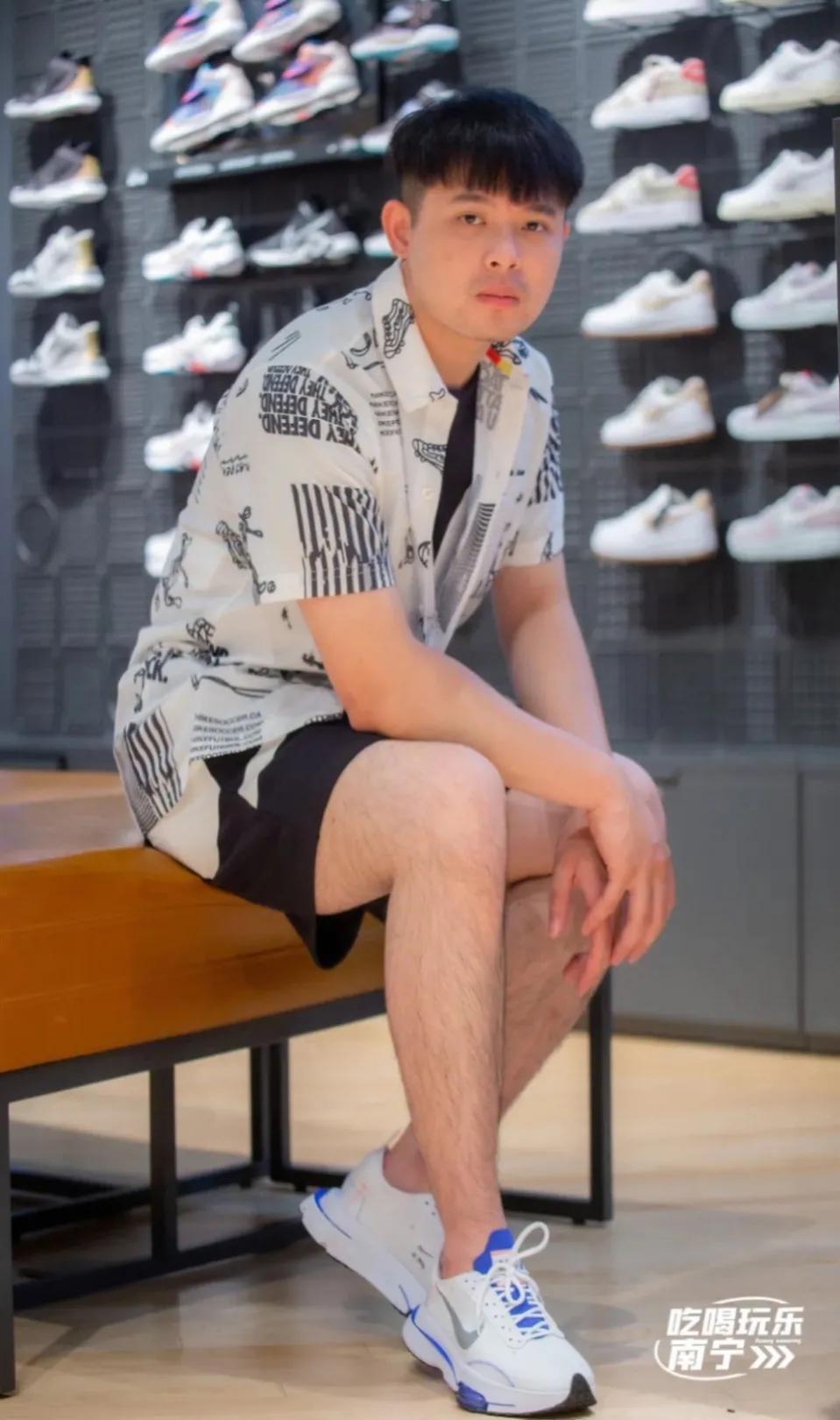 深受年轻人喜爱商品,深受年轻人喜爱的快消品