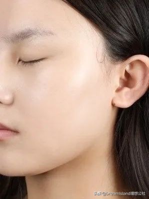 秋冬水润的粉底液,秋冬水润持妆粉底液