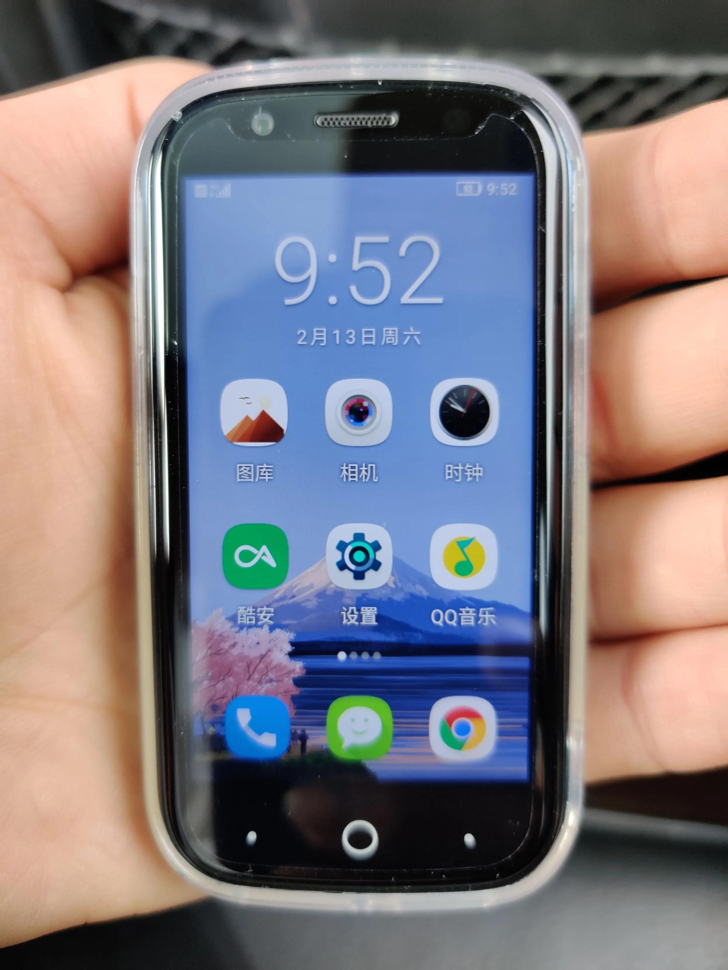 强劲性能，极致纤巧---世界最小Android智能机UnihertzJelly2评测