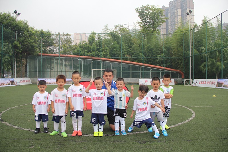 快乐足球训练营优惠团购,快乐足球训练营