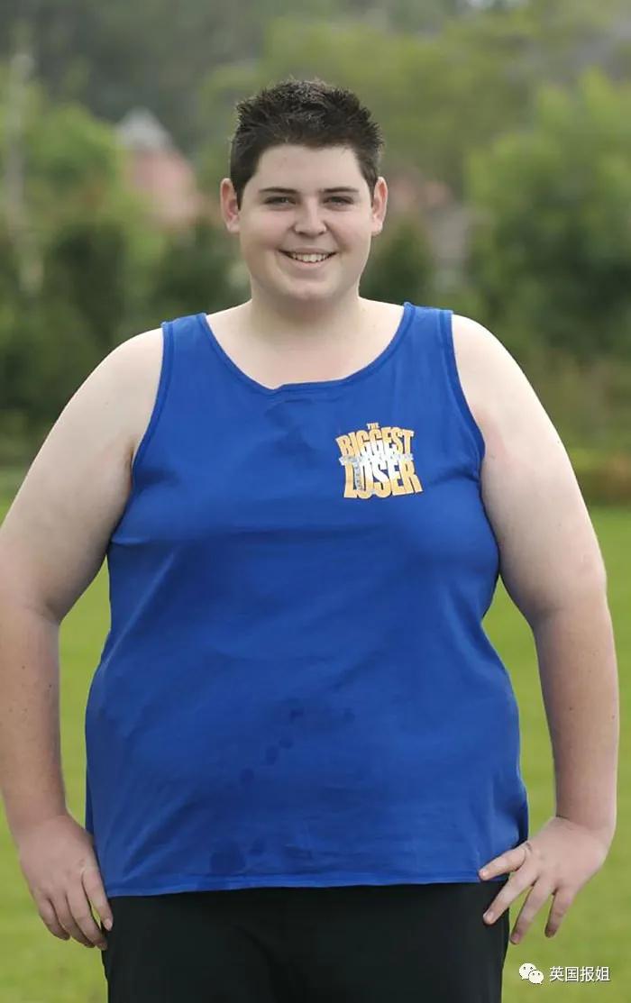 近期帅翻外网的性感鼓手和火辣消防员,减肥前长这样?