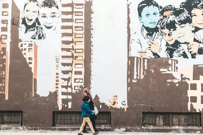 说出三个对中国免签的国家,唯一一个只对中国免签的国家