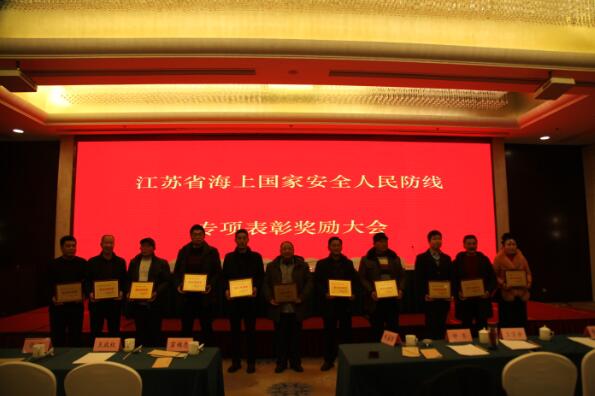 外网看中国渔民打捞声呐,声呐无铜捞走无用什么梗