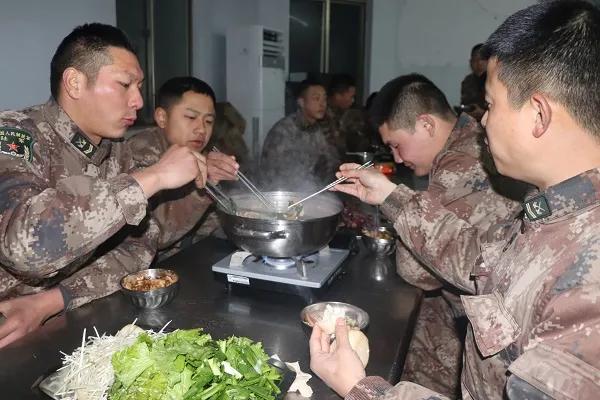 部队火锅好评评价,部队火锅出名的原因