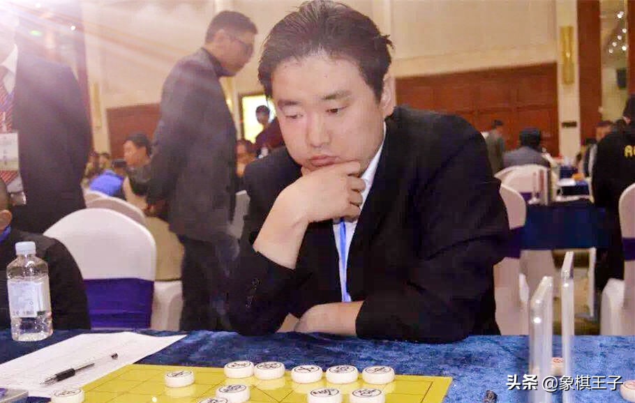 象棋大师排行榜胡荣华第一,象棋天才20岁连胜胡荣华吕钦