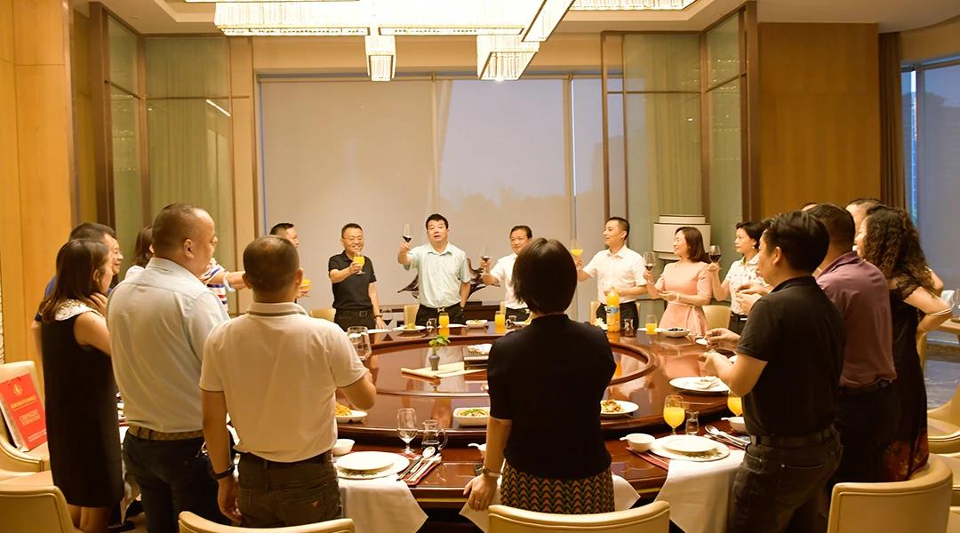 永进商务公司,永亨办公家具成都