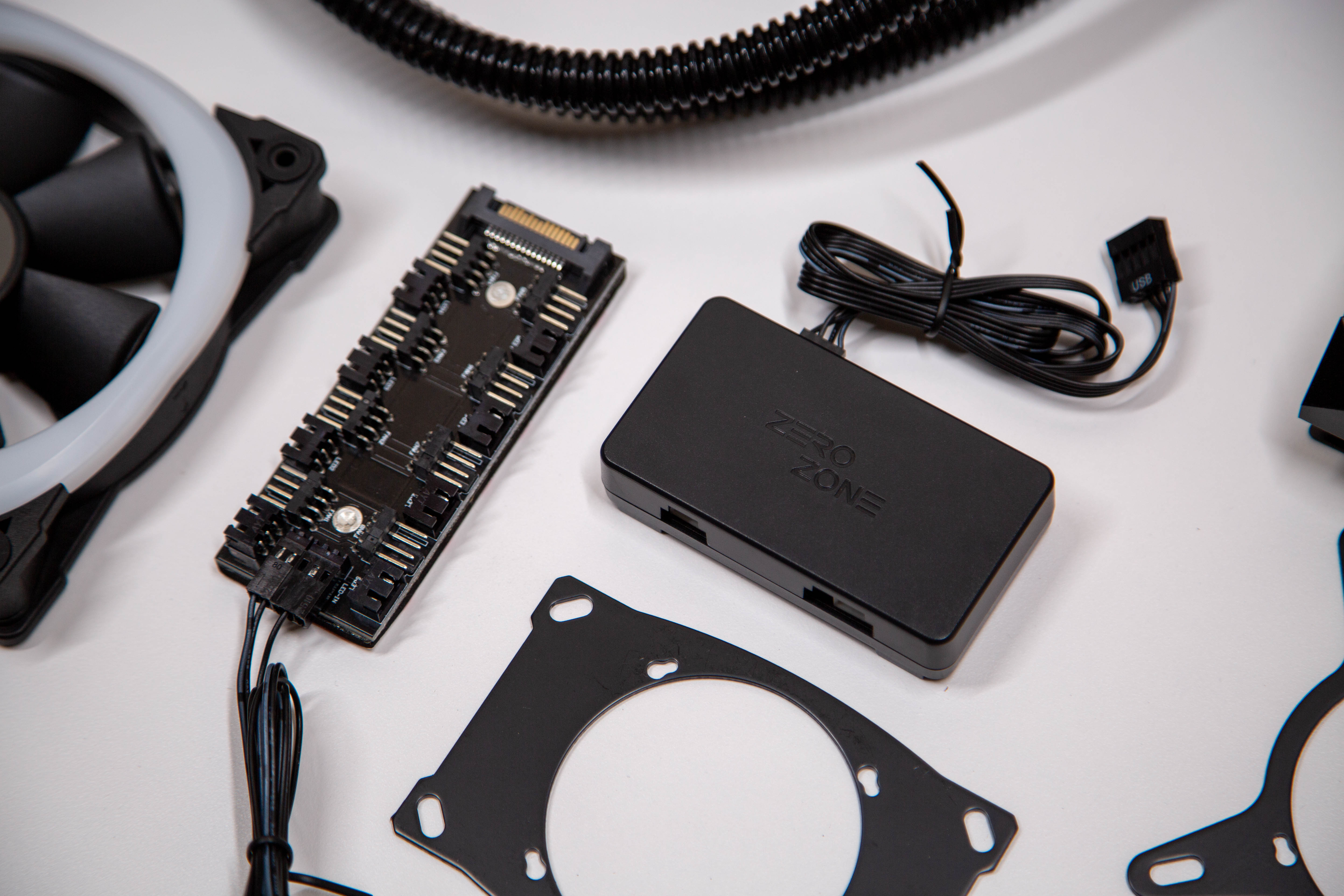 itx桌面小钢炮,桌面itx小机箱